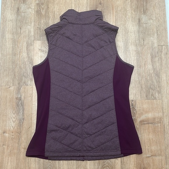COLUMBIA | Women's Outerspaced Hybrid Vest - Picture 3 of 3